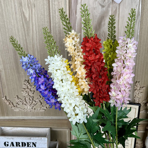 Bouquet de lys artificiels en soie, décoration de mariage, décoration de la maison, fleurs en plastique moulées par injection, faites à la main - Product Image 1