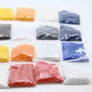 赤い色のマスターバッチ吹くフィルムのための赤い着色剤のマスターバッチPpPeAbsプラスチック注入PpAbsLldpe赤いマスターバッチ