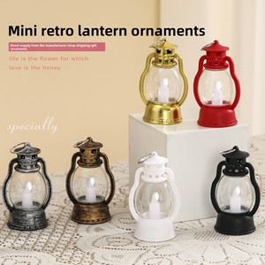 Mini Lampada LED a Forma di Pony in Plastica, Luce Elettronica a Candela, Giocattolo Luminoso per Bambini, Ciondolo Portachiavi Retrò Natalizio con 3 Batterie <span class=keywords><strong>AG10</strong></span> - Product Image 3