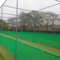 Filet de sécurité pour sports de plein air et construction Matériau d'échafaudage en HDPE Filet de sport personnalisé pour terrain de jeu