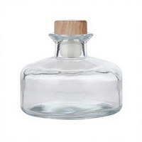Bouteille à liqueur classique en verre lisse, flacon vide pour spiritueux avec bouchon en bois naturel pour whisky artisanal, gin et bar à domicile 500ml