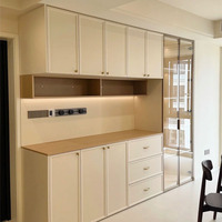 Ensemble de personnalisation complet pour toute la maison de style nordique minimaliste, armoires de cuisine et placards sur mesure modernes pour une vie contemporaine