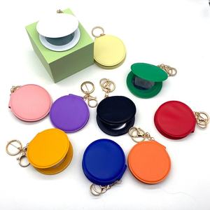 Miroir de poche miniature mignon en gros, porte-clés coloré et durable, personnalisable - Product Image 1