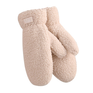 Mitaines en fausse fourrure Uggfluff pour femmes, longueur poignet, sans doigts, doublées de sherpa, mitaines convertibles en gants - Product Image 2