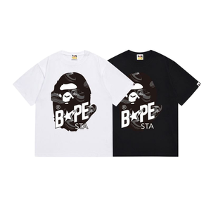 Camiseta de Manga Corta para Hombre, Diseño Nuevo, Color Negro y Blanco, Estilo Urbano, Corte Regular, Cuello Redondo, Algodón Jersey, Logotipo Estampado en la Parte Delantera - Product Image 1