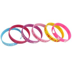 Bracelet en silicone imprimé à motif coloré Cadeau de la Saint-Valentin avec impression de texte - Product Image 5