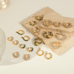 Aretes de aro dorados de lujo, pendientes de aro chapados en oro de 18 quilates con circonita cúbica glamorosa a prueba de agua para mujer, accesorios de joyería - Product Image 2