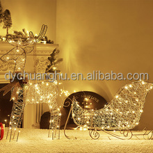 Decoración Navideña Creativa: Carroza de Ciervos de Hierro Forjado con Reno Luminoso y Caja de Regalo, Adorno para Ventana Navideña que Crea Atmósfera - Product Image 4