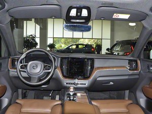 <span class=keywords><strong>XC60</strong></span> 2025 Híbrido Enchufable de Largo Alcance con Tracción en las Cuatro Ruedas, Edición Inteligente Negro Medianoche, SUV de 5 Puertas y 5 Asientos - Product Image 6