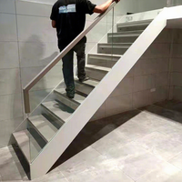 Escaliers en bois massif de petite taille pour la maison avec rampe en verre intégrée, personnalisation possible