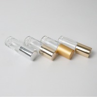 Vente en gros de flacons à bille en verre givré de 5 ml, pulvérisateurs à pompe, impression sérigraphique, huile essentielle, soin de la peau, sérum, crème, faux cils