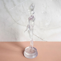 Figurines d'art en résine transparente en gros, modèles sculptés à la main, personnalisables pour la décoration minimaliste de la maison