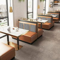 Ensemble de mobilier de restaurant au design tendance, banquette en cuir multicolore, table et chaises personnalisées pour restaurant de restauration rapide, café