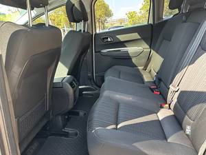 Voitures d'occasion Peugeot <span class=keywords><strong>3008</strong></span> SUV LHD Automatique Traction avant 1.6T Faible kilométrage Sans accident Exportation Vente en gros 2016 2017 <span class=keywords><strong>2018</strong></span> - Product Image 5