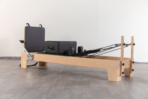 Máquina de Gimnasio Duradera de Madera de Arce para Estudio en Casa, Reformer Cadillac de <span class=keywords><strong>Pilates</strong></span>, Equipo para Ejercicio Corporal, Muebles de Estudio de <span class=keywords><strong>Pilates</strong></span> para el Hogar - Product Image 3