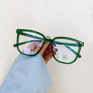 Gafas Qianai Square TR90 con Protección Anti Luz Azul para Mujer, Gafas para Computadora con Remaches Punteados Irregulares O3-30049, Montura Mediana - Product Image 5