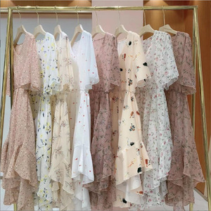 Bán buôn Nhà cung cấp thương hiệu bulks New Tops mix các loại váy số lượng lớn kiện quần áo sử dụng quần áo - Product Image 3