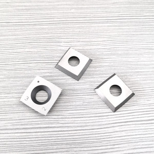 Insertos <span class=keywords><strong>de</strong></span> carburo <span class=keywords><strong>de</strong></span> tungsteno cuadrados personalizables OEM herramienta <span class=keywords><strong>de</strong></span> torneado externo para torno <span class=keywords><strong>de</strong></span> torneado <span class=keywords><strong>de</strong></span> madera - Product Image 6