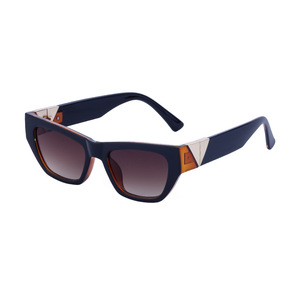 Lunettes de soleil de style européen à petite monture, unisexe, monture PC, protection UV400, design œil de chat noir, lunettes de mode urbaine - Product Image 4