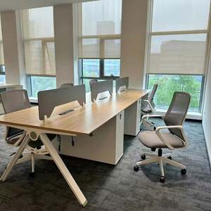 Bureau et chaise de travail pour employés au design minimaliste, combinaison directe d'usine, espace de travail de bureau, écran de bureau, mobilier de bureau - Product Image 4