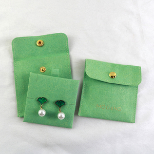 Most Popular Jewelry Packaging Velvet Hot Selling Custom Velvet Microfiber Jewelry Pouch Bag for Rings Pendants With Insert Pad - Product Image 3