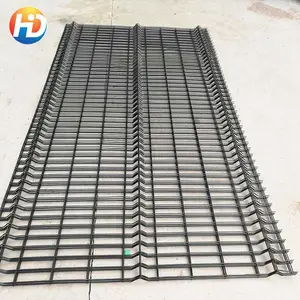 电焊网厂家价格定制4x4镀锌电焊网围栏