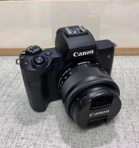 Cámara Canon <span class=keywords><strong>M50</strong></span> <span class=keywords><strong>Mark</strong></span> <span class=keywords><strong>II</strong></span> 90% Nueva con Lente de 15-45 mm, Fotografía de Nivel Básico, Cámara sin Espejo Usada, 24.1 Millones de Píxeles - Product Image 3