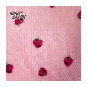 Kingcason 중국 공장 퍼지 푹신한 양면 솔질 핑크 딸기 패턴 인쇄 플란넬 양털 직물 잠옷