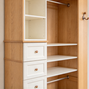 Armoire sur pied en bois massif de style nordique avec tringle à vêtements, tiroirs, étagères ouvertes et crochets pour chambre à coucher - Product Image 4