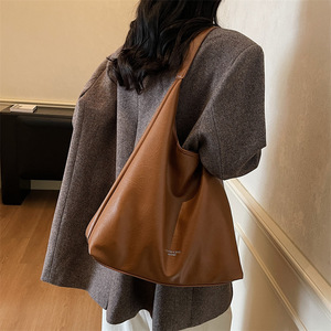 Sacs à bandoulière en PU souple pour femmes et filles, nouveaux sacs fourre-tout en cuir de grande capacité pour étudiantes, idéaux pour les voyages - Product Image 4