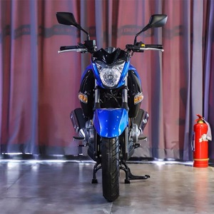 Moto Suzuki GW Lizzi 250cc à barres parallèles, refroidissement liquide, injection, essence, type locomotive, pour la route - Product Image 6