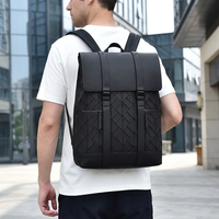 Sac à dos de voyage matelassé géométrique durable approuvé pour le transport aérien, avec rabat supérieur, pour ordinateur portable 17,3 pouces, en polyester imperméable, avec port USB, faible MOQ, personnalisable