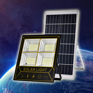 ไฟสปอร์ตไลท์ LED พลังงานแสงอาทิตย์ 300W 6000K แสงสีขาวกลางวัน IP66 ตัวเรือน ABS พร้อมรีโมทคอนโทรล มุมลำแสง 120 องศา ได้รับการรับรองมาตรฐาน CE สำหรับไฟส่องสว่างในสวน - Product Image 2