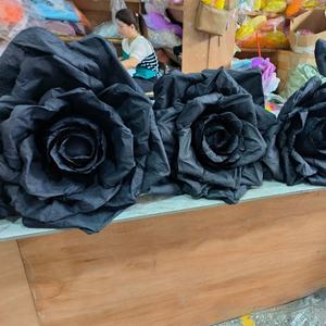 Accesorios de Rosa Negra Gigante EVA de temática oscura para tienda al aire libre Windows Día de San Valentín Internet-Toma DE <span class=keywords><strong>FOTOS</strong></span> famosa realista - Product Image 3