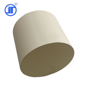 Dòng Chảy Cao Gốm Xúc Tác Chuyển Đổi Chất Nền Xả Chất Xúc Tác Giá Được Sử Dụng Trong Xúc Tác Chuyển Đổi - Product Image 3