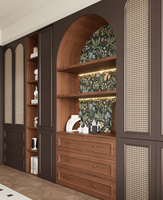 Dressing vintage en bois foncé avec portes en rotin tressé cintrées, éclairage LED et étagères ouvertes, sur mesure pour chambre principale de villa