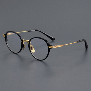 Dtx426 Unisex Titanium Brillen Helder Frame Met Klassiek Bedrijfspatroon Effen Gezichtsvorm Afgestemd Op De Groothandelsprijs Van De Fabriek - Product Image 3