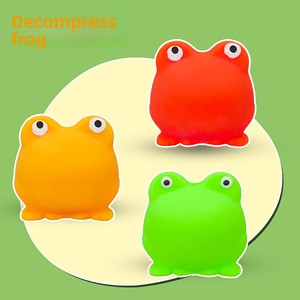 Jouet de bain durable en TPR, grenouille 3D créative extensible, petit animal à presser, jouet musical anti-stress - Product Image 2