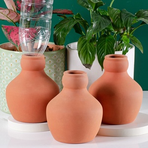 Pot de plante auto-<span class=keywords><strong>arrosage</strong></span> en <span class=keywords><strong>terre</strong></span> <span class=keywords><strong>cuite</strong></span> de haute qualité vendu en usine Vase Olla en céramique pointes d'<span class=keywords><strong>arrosage</strong></span> pour plantes de jardin pour la ferme à domicile - Product Image 1