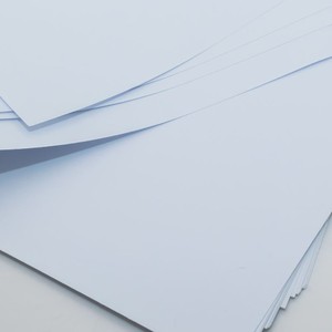 Papier de haute qualité 80 g/m², blanc brillant, surface lisse, sans bois, pour impression offset de manuels scolaires sur le marché espagnol - Product Image 2