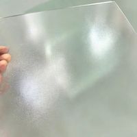 Verre solaire texturé à faible teneur en fer, revêtement antireflet double face, verre PV trempé à haute transmission, tailles personnalisées disponibles
