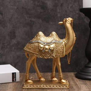 Décoration d'intérieur de luxe, statue de chameau en résine moderne, sculpture d'art de chameau arabe, objets décoratifs pour le salon, ornement de table - Product Image 3