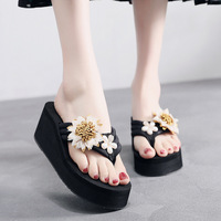 Nouvelles tongs à fleurs de marguerite à semelle épaisse pour femmes, sandales compensées de plage