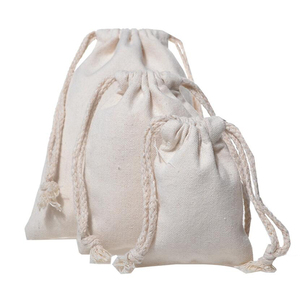 Sac cadeau pour bijoux en coton biologique et toile de mousseline, avec logo personnalisé imprimé à l'écran, fermeture à cordon, anti-poussière, biodégradable - Product Image 2