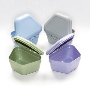 Estuche para Dentaduras Postizas de Plástico de 11x8.2x5.5cm para Uso Doméstico - Product Image 5