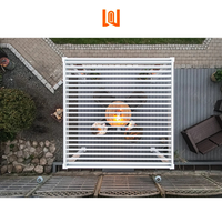 Balcon de luxe pergola en aluminium toit à persiennes réglable pavillon blanc résistant aux intempéries
