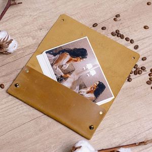 Pochette photo longue en cuir véritable, personnalisable, porte-cartes et documents, durable, unisexe, pour mariages et photographes de famille - Product Image 5