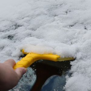 Nouvel outil de déneigement pour voiture, <span class=keywords><strong>grattoir</strong></span> à glace triangulaire détachable en ABS pour <span class=keywords><strong>le</strong></span> nettoyage de la glace sur les voitures - Product Image 3