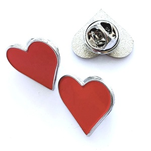 Miễn phí Mẫu vàng bạc mạ hình trái tim lưu niệm bán buôn Kim Loại Tùy chỉnh mềm men ve áo pins - Product Image 6