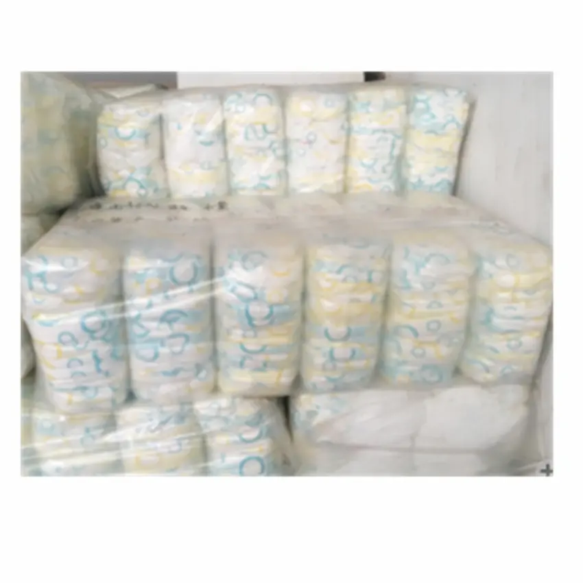 Pantaloni di grado B In Quanzhou Fujian China Factory Rejected monouso tessuto Non tessuto A grado poli borse pannolino per bambini su scatola di cartone